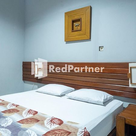 Omah Capung near Malioboro Area RedPartner Hotel Yogyakarta Exterior foto
