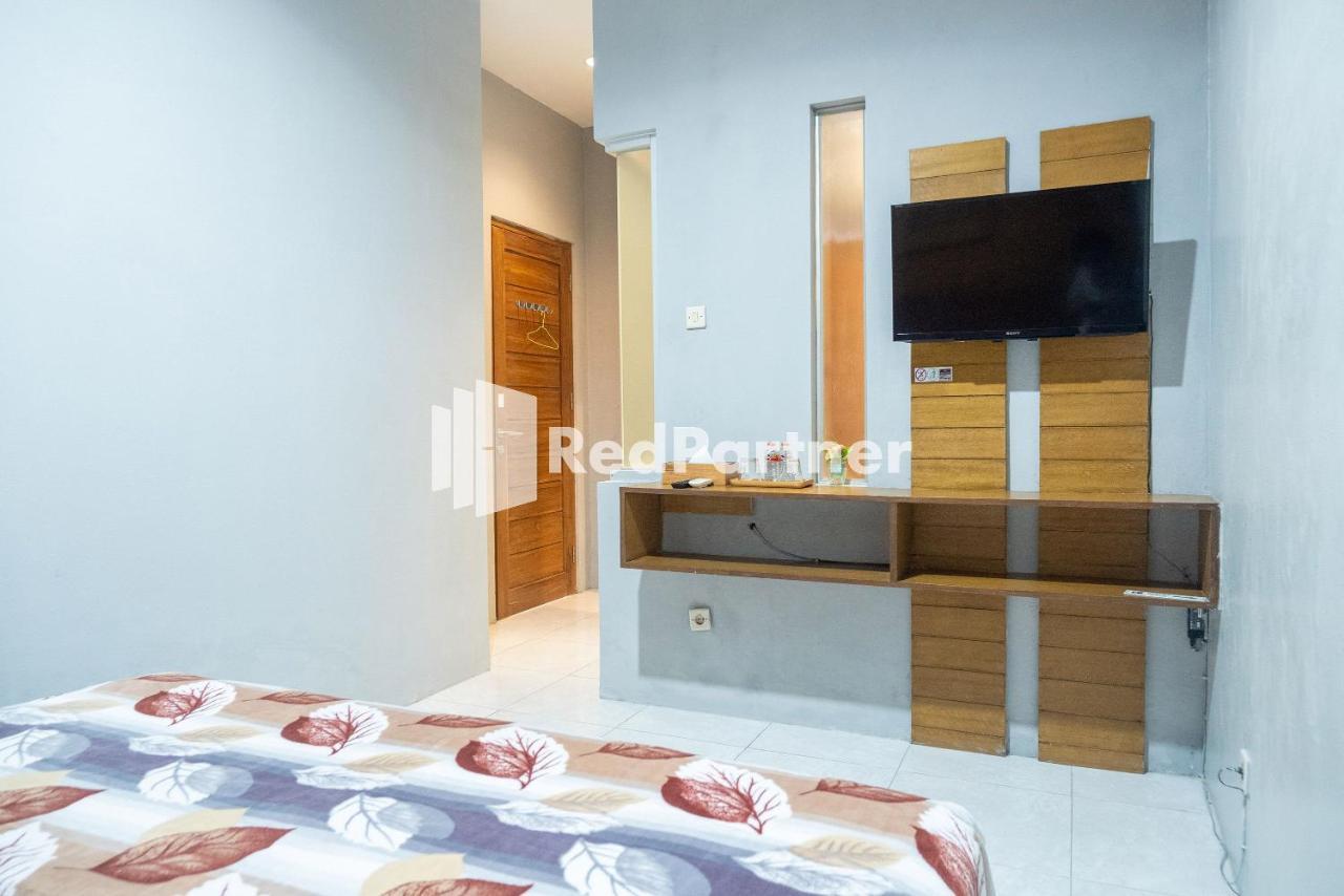 Omah Capung near Malioboro Area RedPartner Hotel Yogyakarta Exterior foto