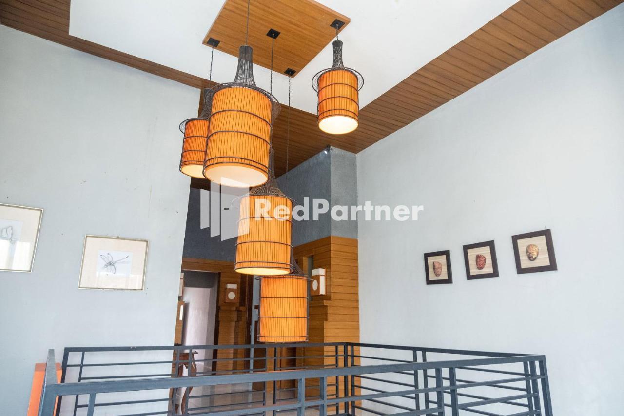 Omah Capung near Malioboro Area RedPartner Hotel Yogyakarta Exterior foto